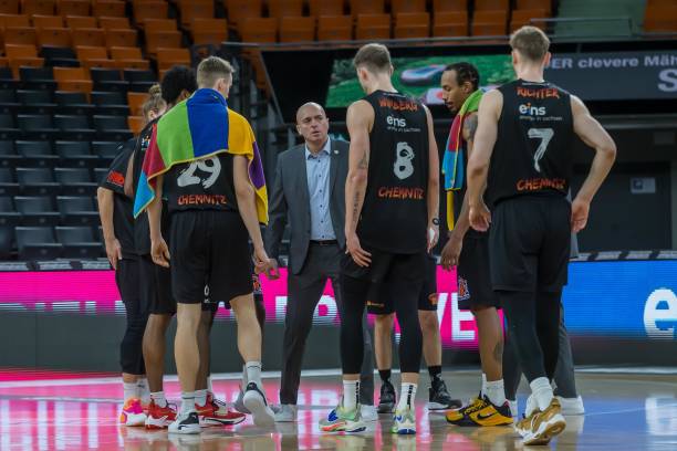 比赛策略相 比赛策略相