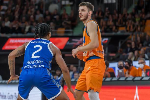 防守多面手 防守多面手