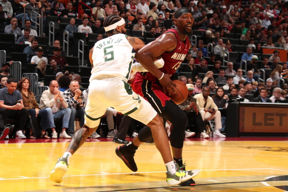 瞬息万变的 瞬息万变的