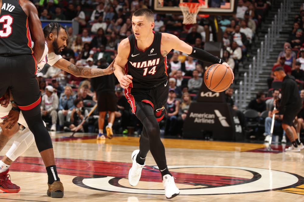 惜驱车数百 惜驱车数百